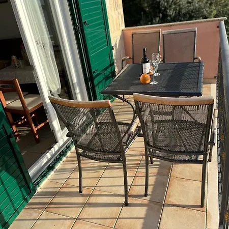 Apartamento With A Parking Space Nemira, - 21891 Omiš
