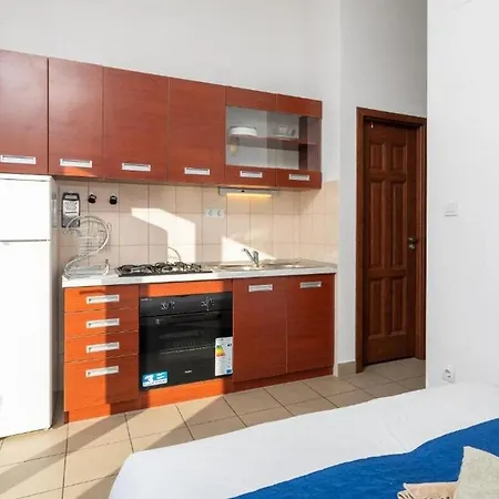 Apartamento With A Parking Space Nemira, - 21891 Omiš