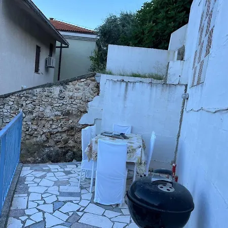Apartman With Parking Space Nemira, - 21891 Omiš